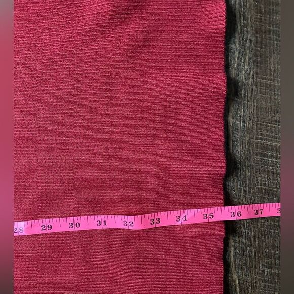 Lulu’s cute brick red ribbed knit dress Bodycon sz Small NWT trendy stretchy - Picture 15 of 16